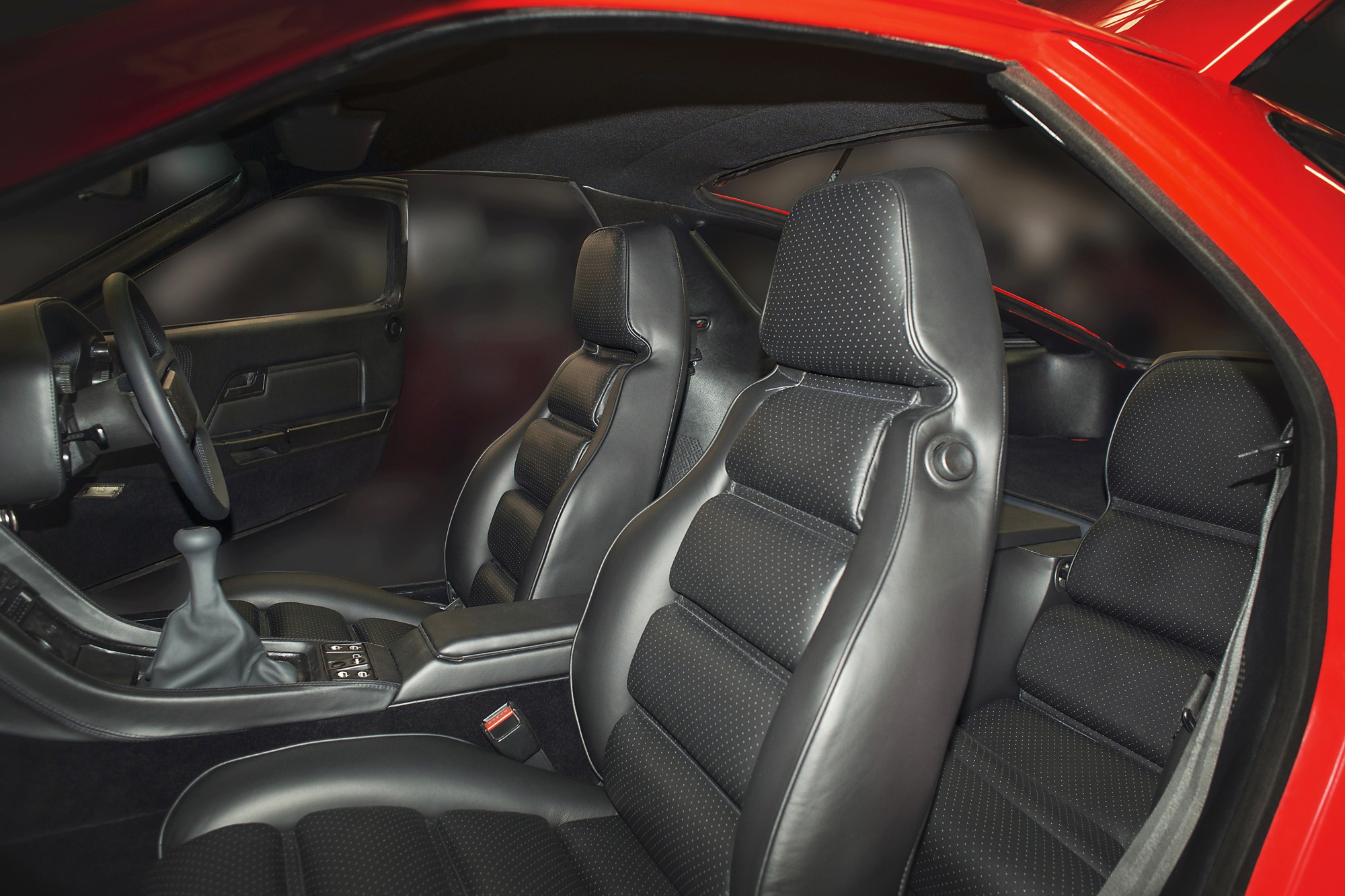 Porsche 928 by Lauren